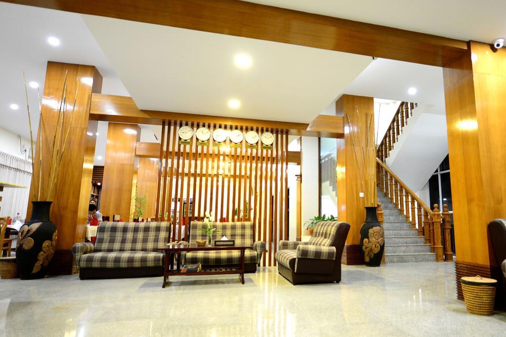 Uct Taunggyi Hotel Exterior foto